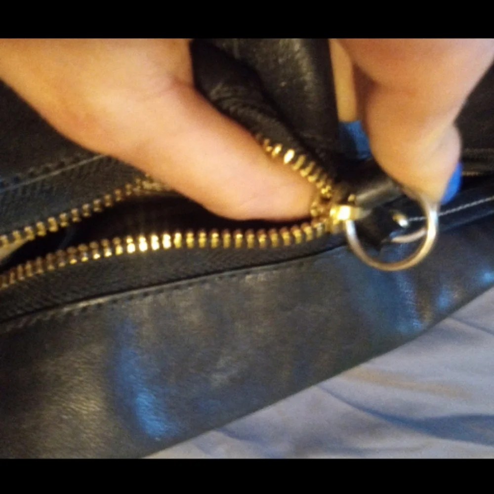 Carley coach shoulder bag - Picture 3 of 9